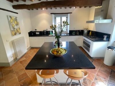 WhatsApp Image 2024-10-22 at 16.39.45